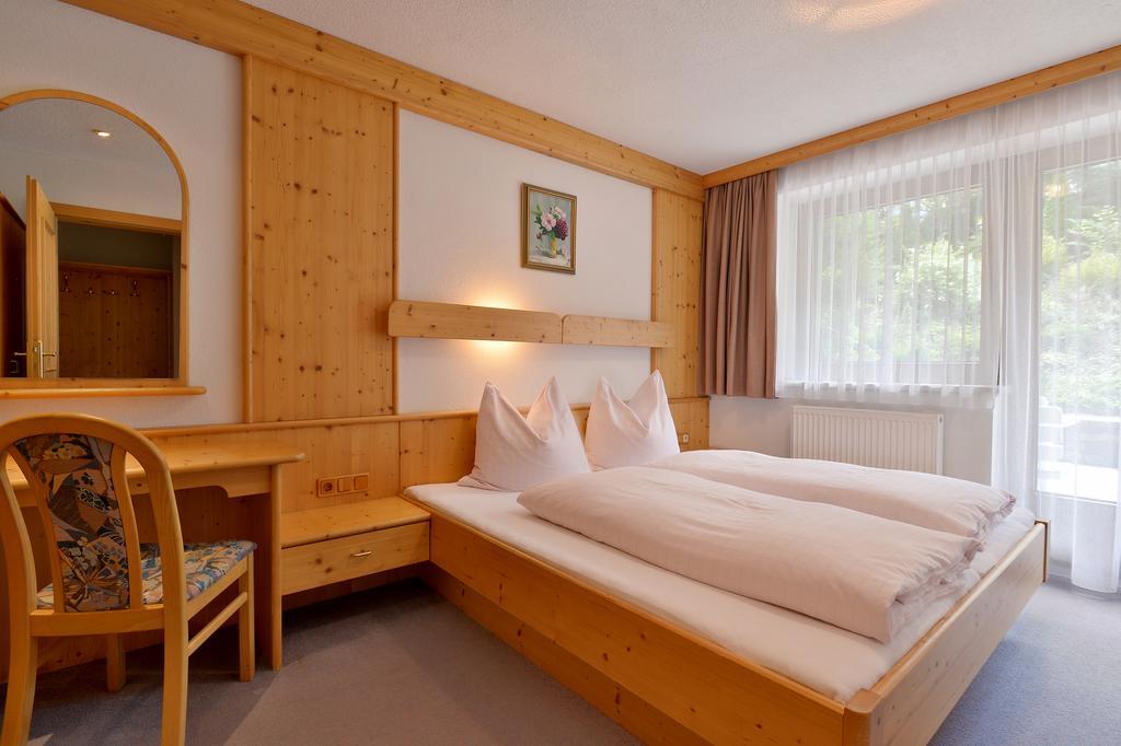 Landhaus Zum Griena Mayrhofen Phòng bức ảnh